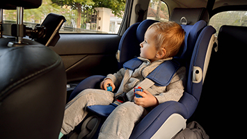 Taxi con silla niño en Madrid – Seguridad y comodidad para tu familia