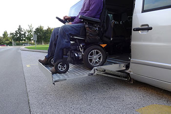 Taxi adaptado para silla de ruedas en Madrid – Transporte accesible y seguro