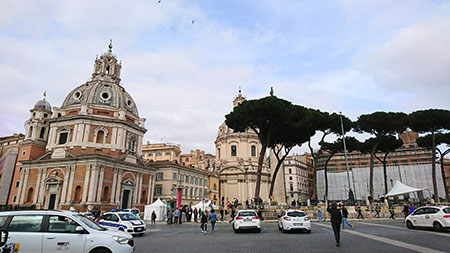 Tours en taxi por Madrid | Rutas accesibles y personalizadas en vehículos de 8 plazas