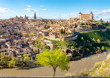 Taxi de Madrid a Toledo: servicio privado de ida y vuelta